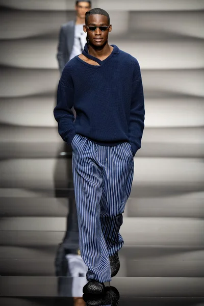 Look 13